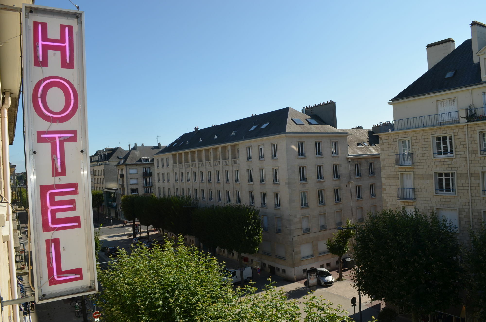 Hotel Du Chateau Кан Экстерьер фото